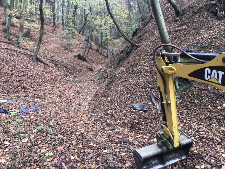 Prestări servicii cu miniexcavator