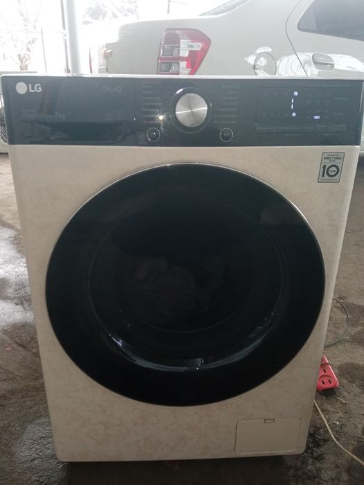 Стиральная машина LG 7KG в хорошем состоянии