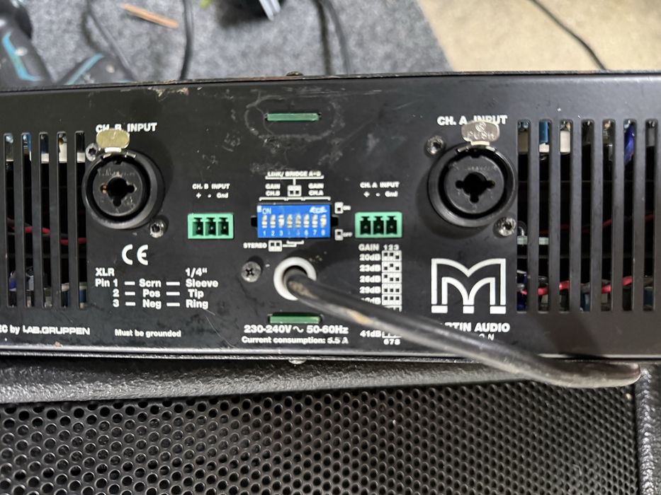 Amplificator Martin Audio ma900, fabticat de Lab Gruppen