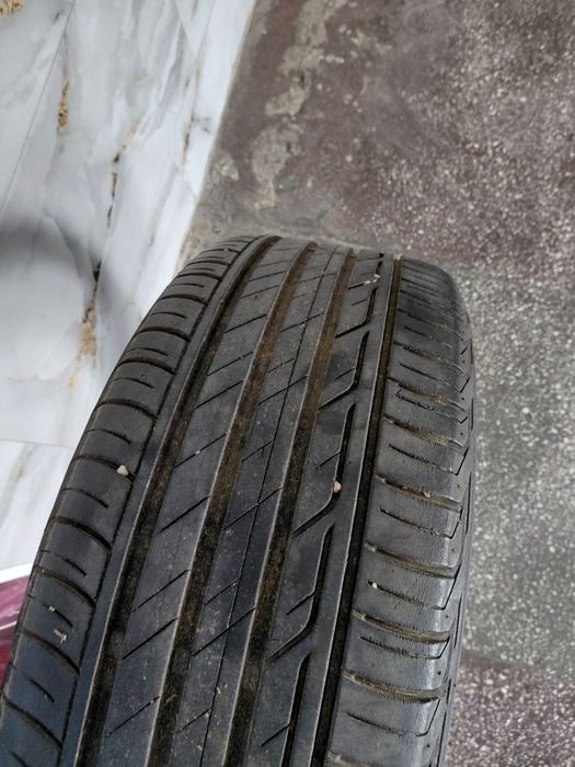 Vand cauciucuri 215/55/17 Bridgestone