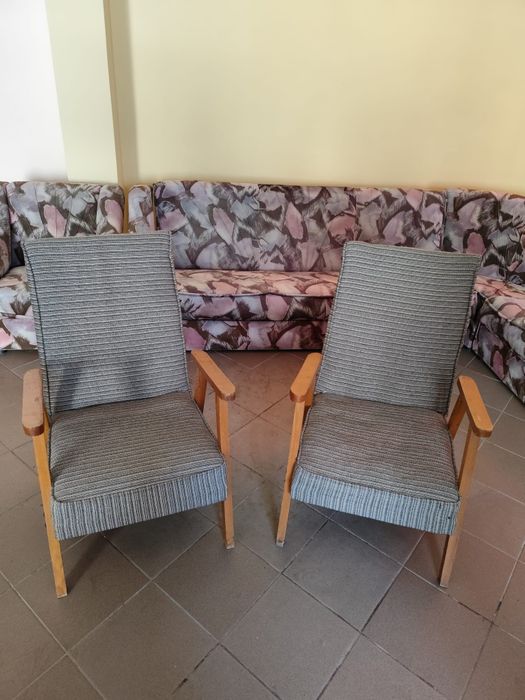 Fotolii lemn foarte intretinute