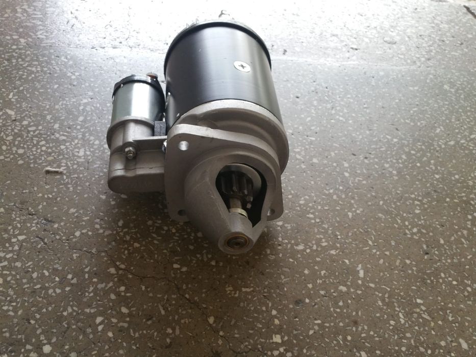 Electromotor nou Komatsu WB