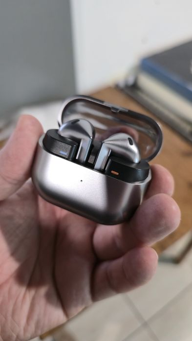 Продам Samsung galaxy buds 3