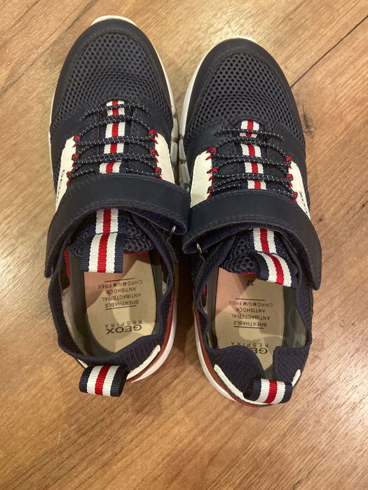 Pantofi băieți Geox Respira 37 stare excelentă