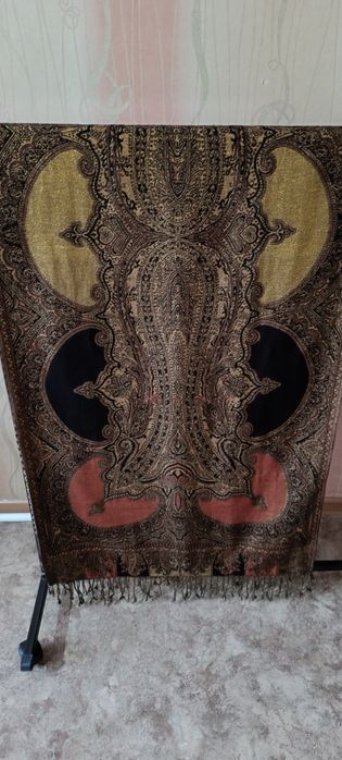 Продаю палантины 1000 тг