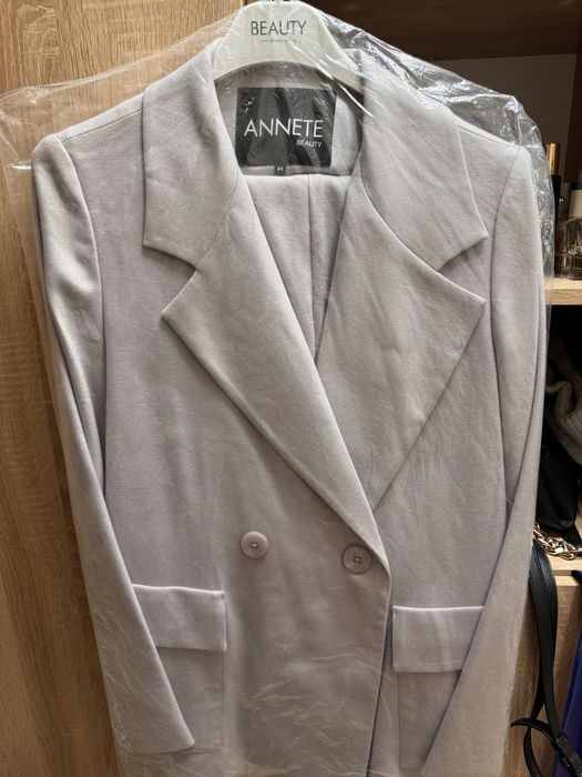 Брючный костюм Annete Beauty