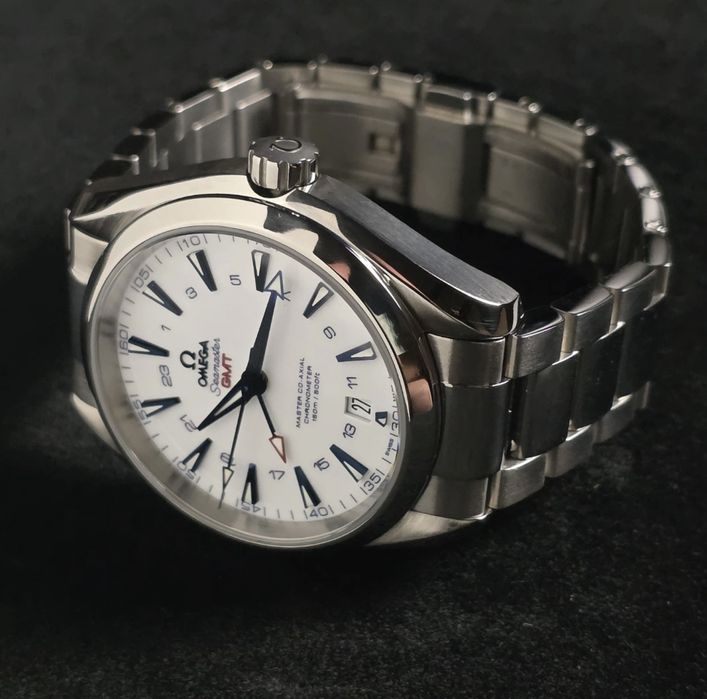 Часовник Omega Seamaster