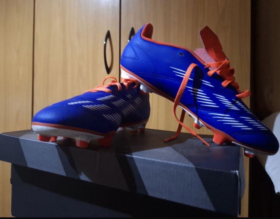 Ghete de fotbal Adidas Predator Club FxG, albastre, marime 42
