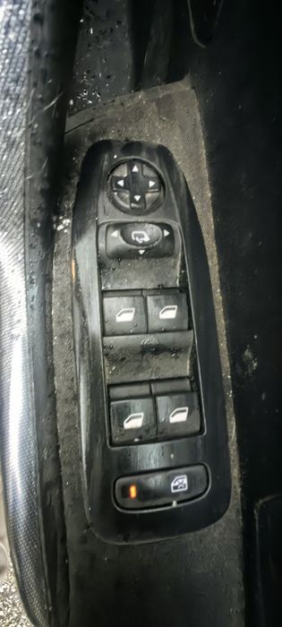 Peugeot 2008 1.6 hdi 90hp НА ЧАСТИ