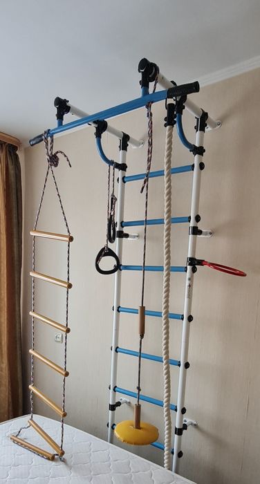 Продам шведскую стенку