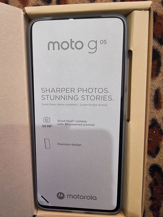 Продавам Моторола G 05