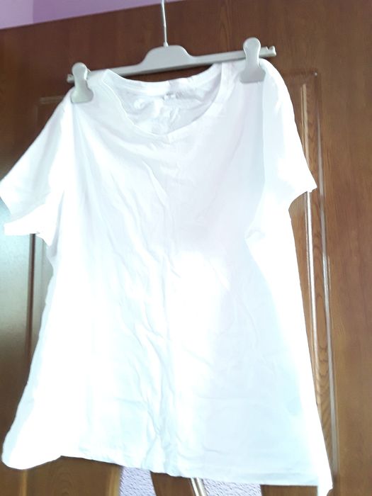 Vând Tricou Damă Mărimea XXL Nou