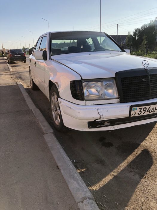 Продаи мерседес 124 е200
