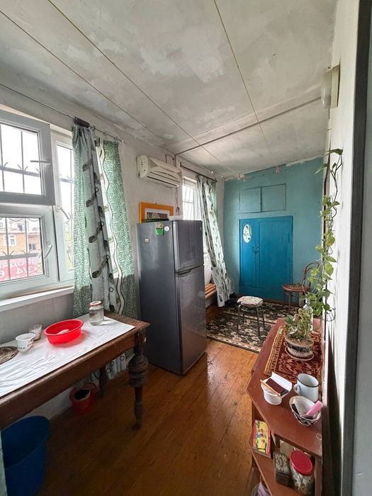 Мирзо Улугбекский район ул Навнихол 3-комнатная