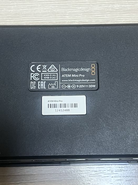 Продам Blackmagic Atem mini Pro