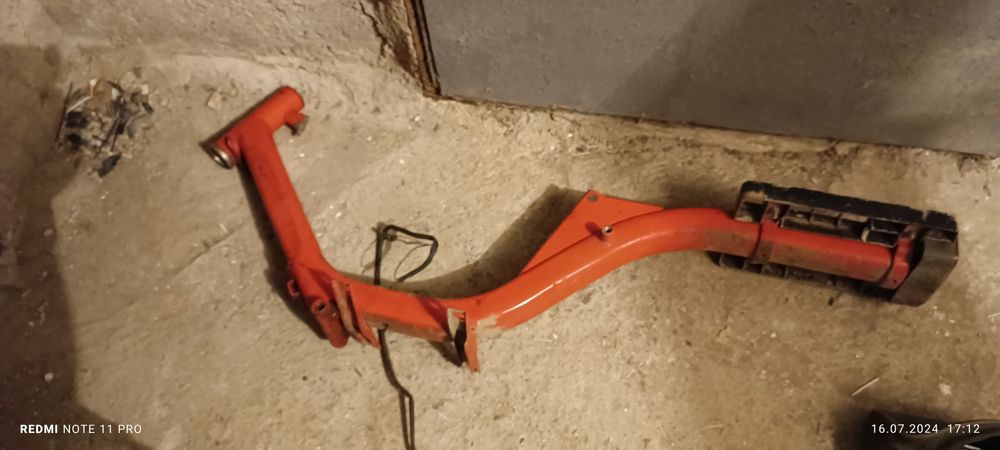 Пиаджо браво на части