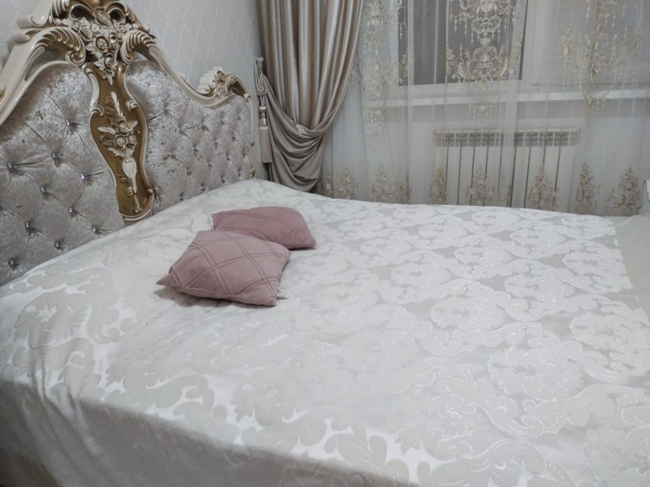 Продам двуспальную кровать