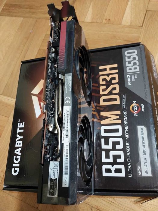 Sapphire Pulse RX 7600 OC 8GB