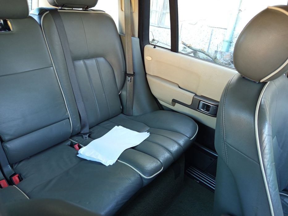 Land Rover 2002 година, на части