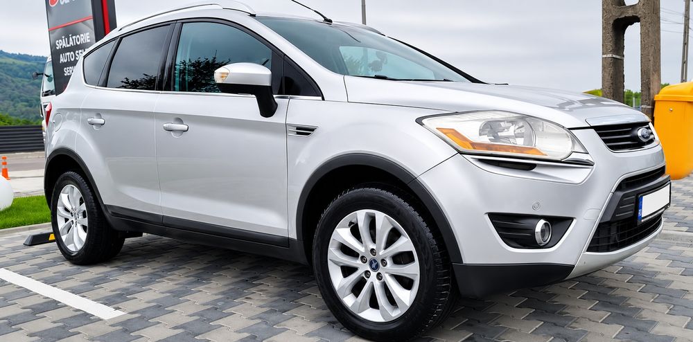 FORD Kuga 2010 — imagine 2