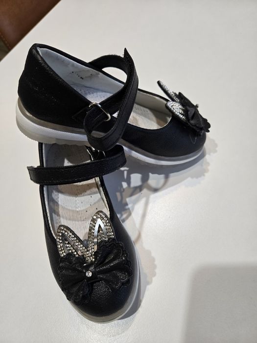 обувки за госпожици