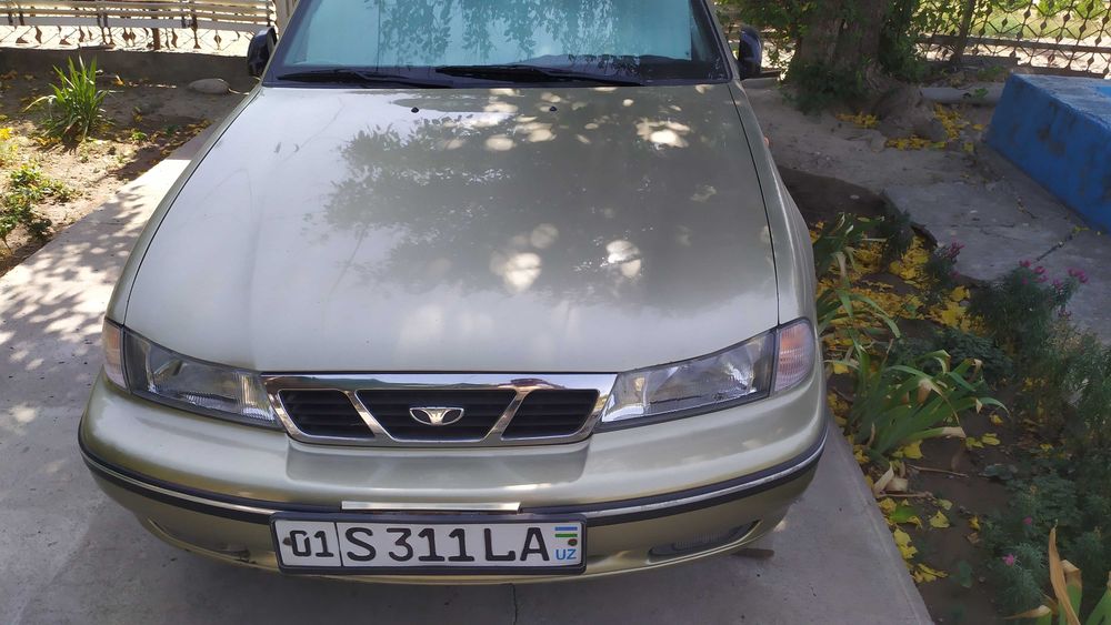 Машина NEXIA1 2005 годах