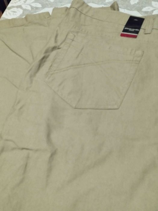 Pantaloni barbatesti Pierre Cardin (masura 36)