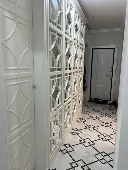 Продам четырехкомнатную квартиру