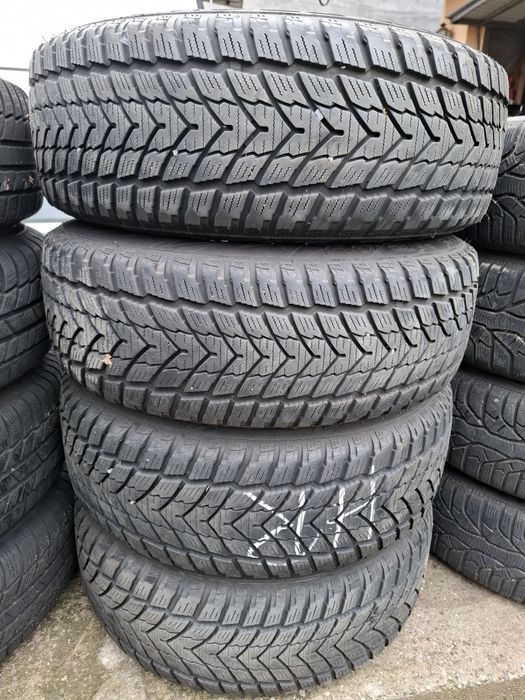 Cauciucuri anvelope iarna 195 205 215 225 235 245 45 55 60 65 16 17 18