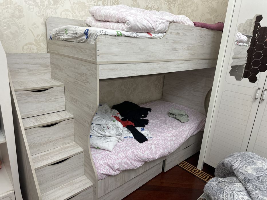 Двухъярусная кровать  детская
