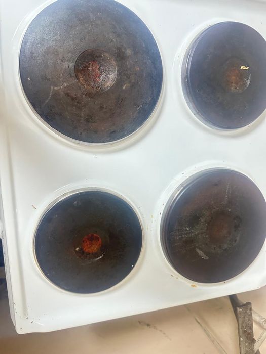 Электрическая плитка продам