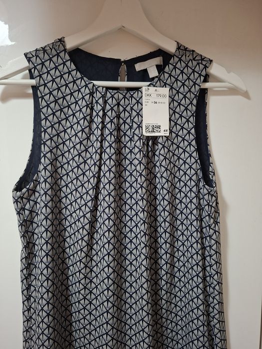 Красива рокля H&M нова с етикет
