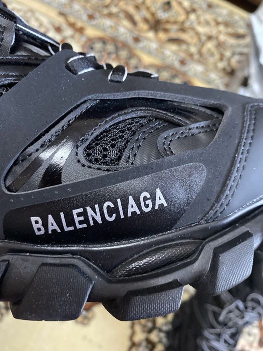 Balenciaga track black