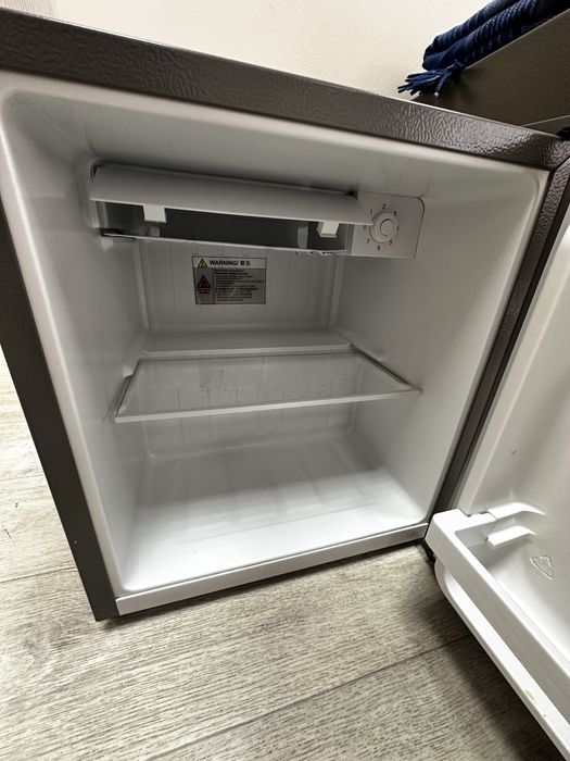 Холодильник мальенький