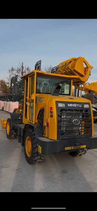 Фронтальная погрузчик