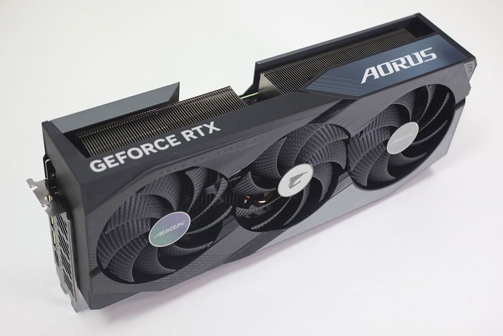 RTX 4070ti auros elite 12gb