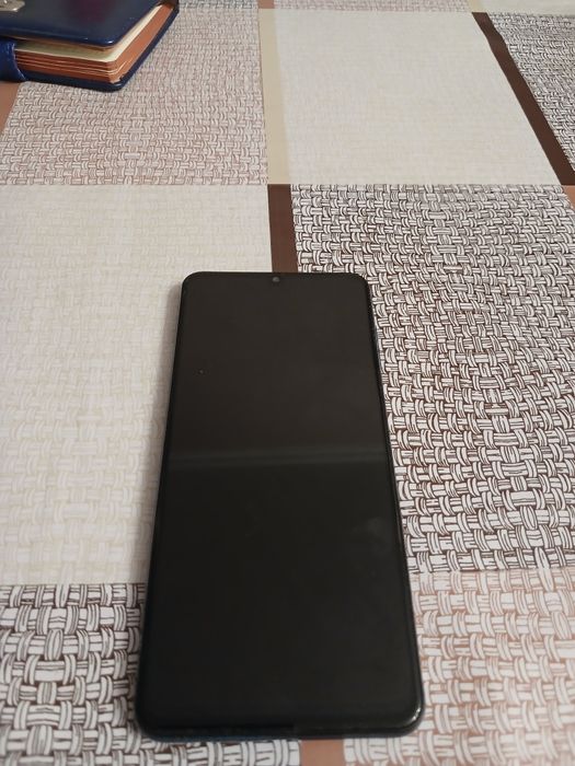Телефон Samsung Galaxy A12