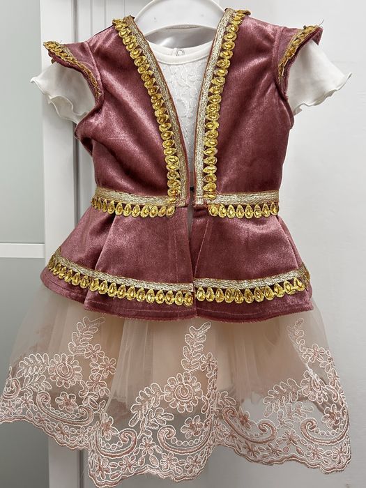 Желетка Новая на 1-2 годика