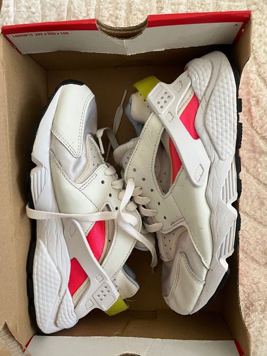 Дамски маратонки - Nike Huarache