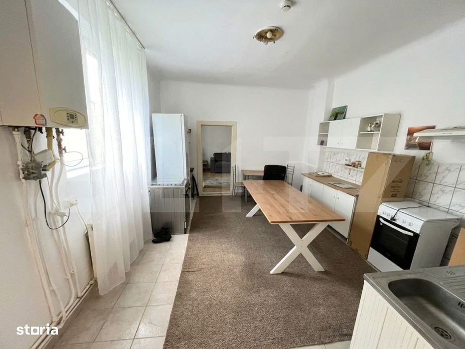 Apartament cu 2 camere, de 70 mp, cu curte comuna | Centru