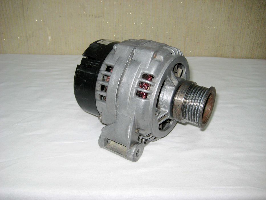 Генератор от волги для запчасти сам рабочий толка надо поставит диода!