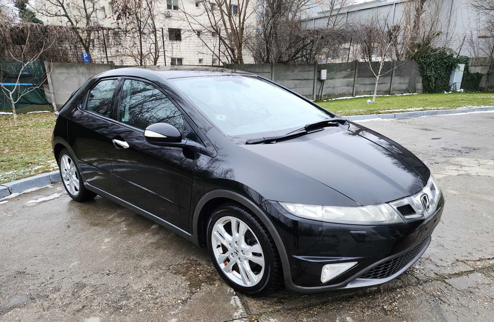 Honda Civic 1.8 i-Vtec 140 cp EURO 5