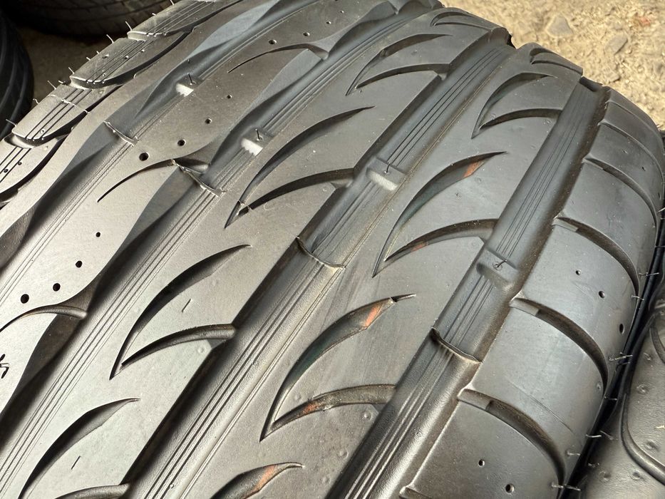 2x Anvelope NOI Vara 245/30 r20 - Syron Race 1
