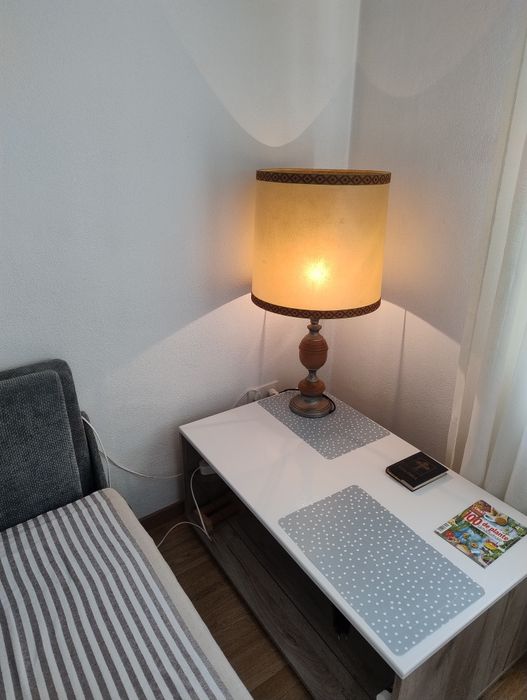 Vind lampadar sufrageriae.