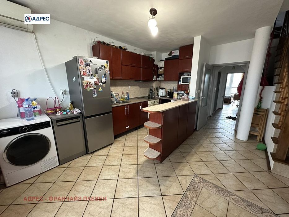 Мезонет в Плевен-Широк център площ 115 цена 170000