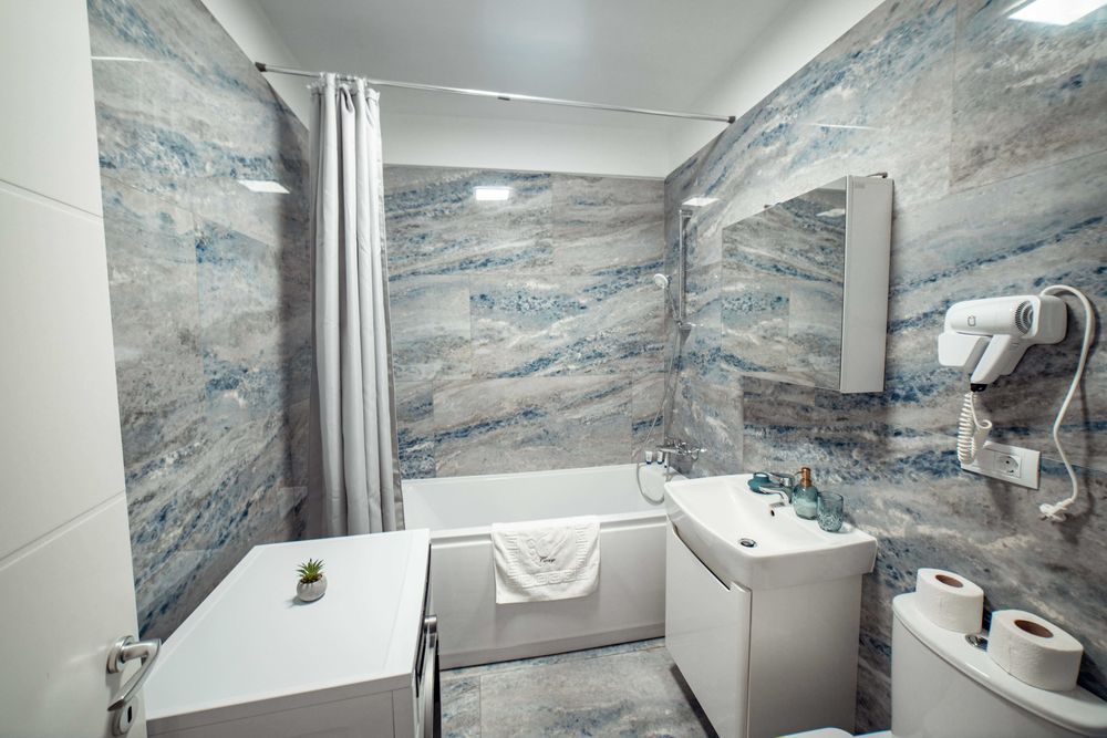 Cozy Apartments Brasov # 1-2-3 Camere # Factura Fiscala #Vouchere