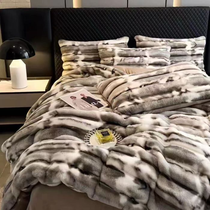 Shuba Premium Pastelniy Komplekt