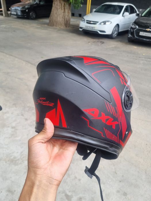 moto shlem sotiladi