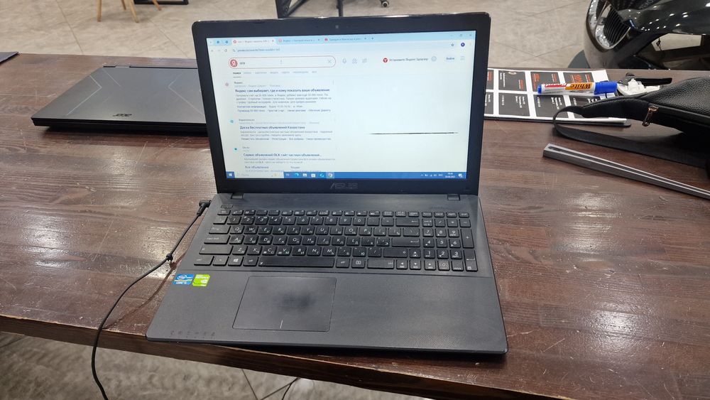 Ноутбук asus б/у