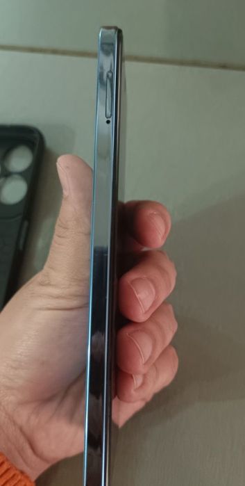 Infinix hot 40 8+8/256 gb xolat ideal zor telifon